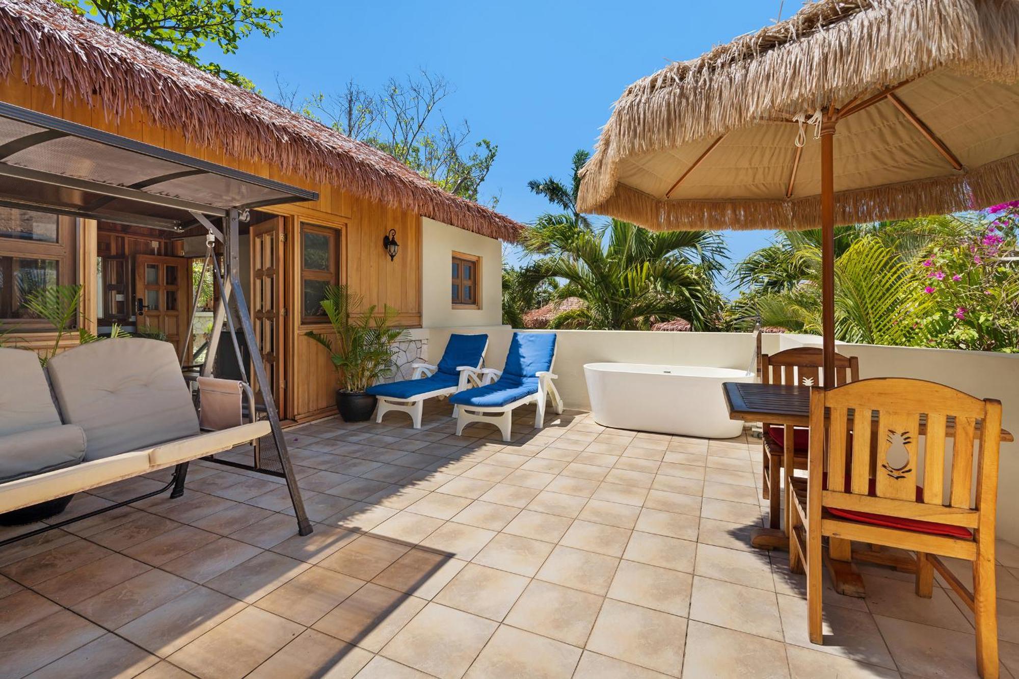 Ocean Cliff Hotel Negril Limited - Adults Only Εξωτερικό φωτογραφία